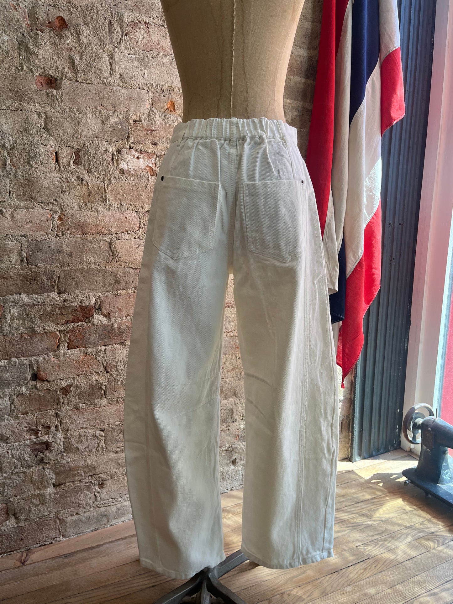 Nora Barrel Jeans
