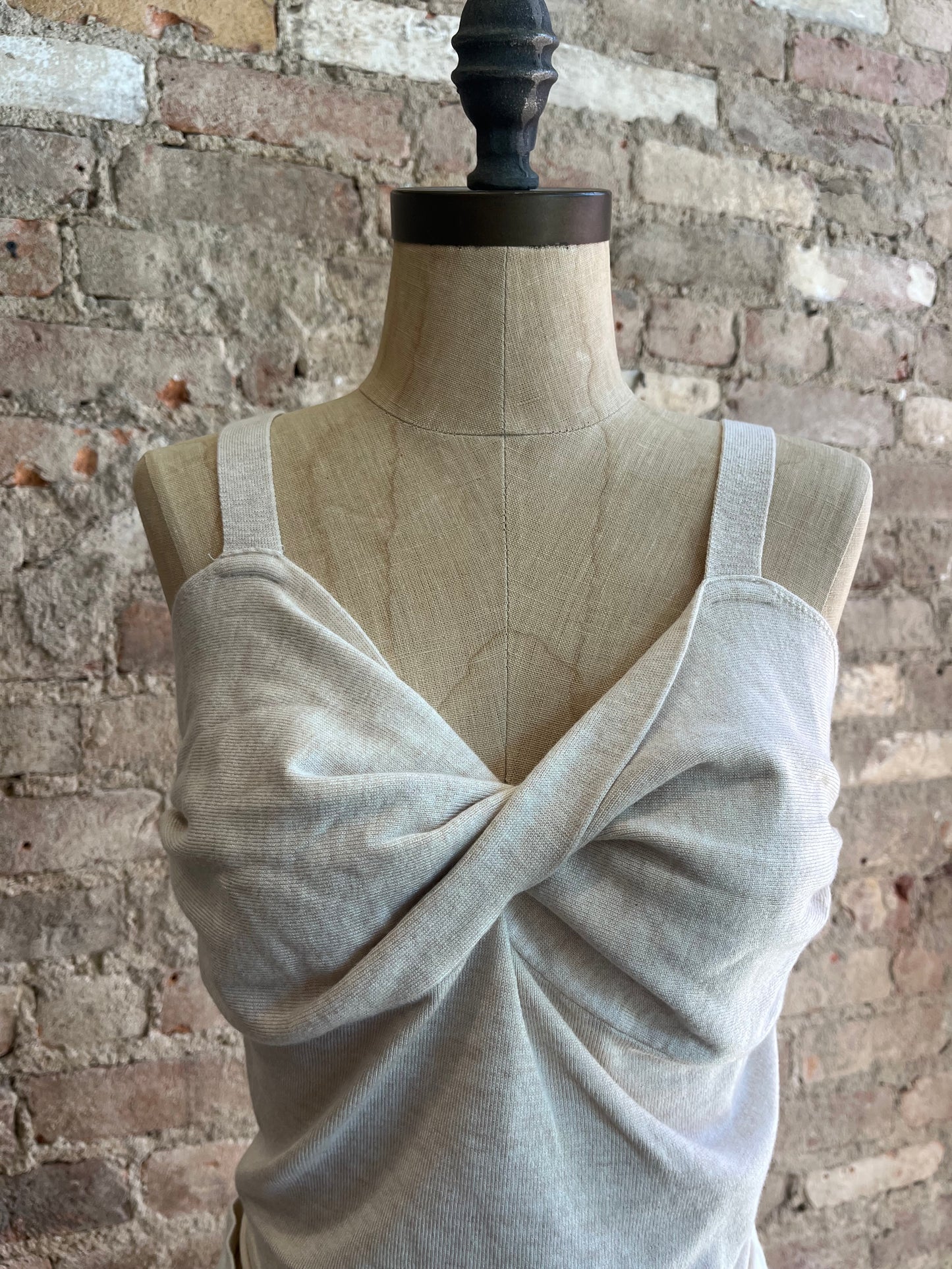 Front Twist Crop Tank
