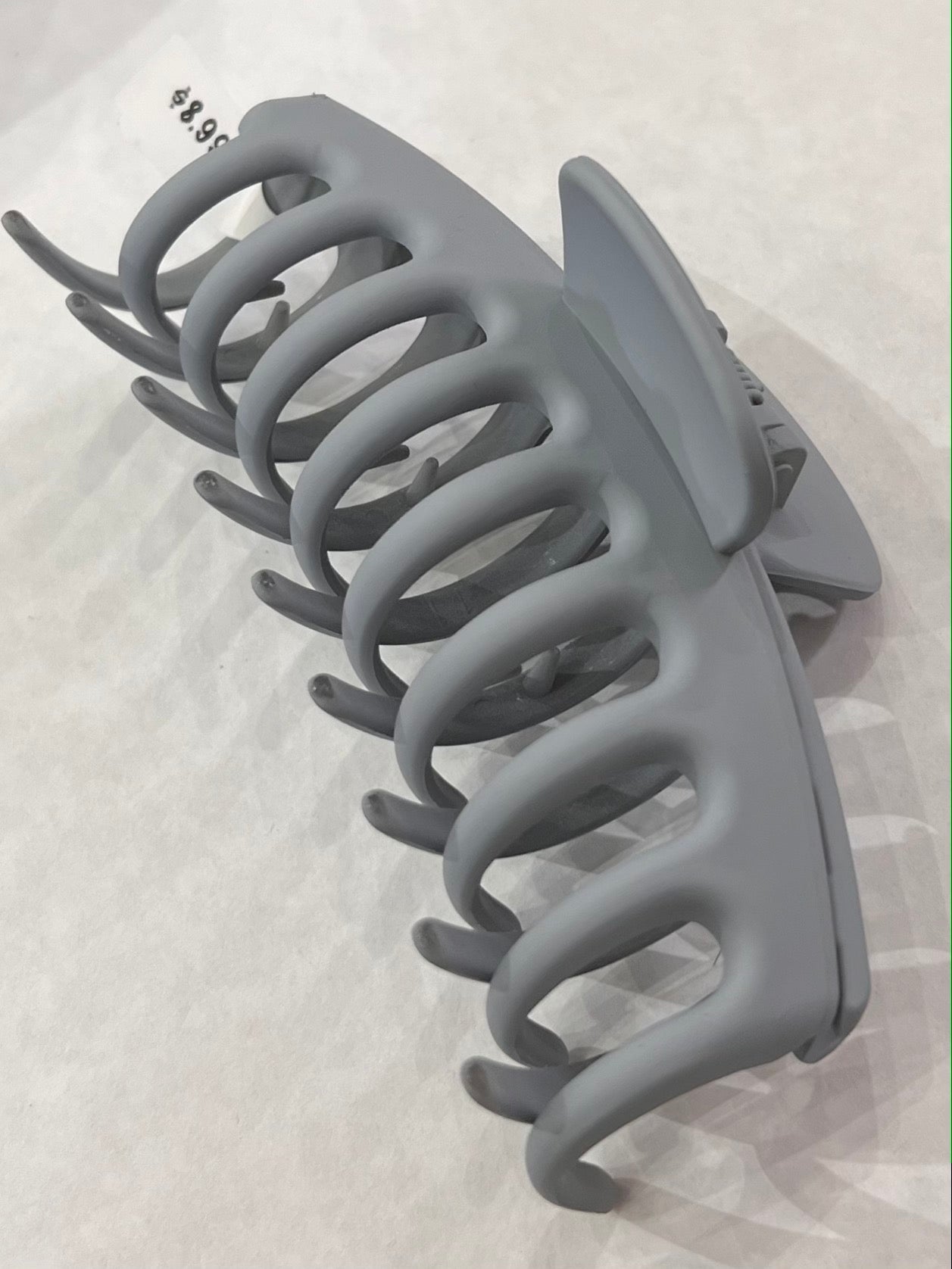 Oversized Matte Hair Claw