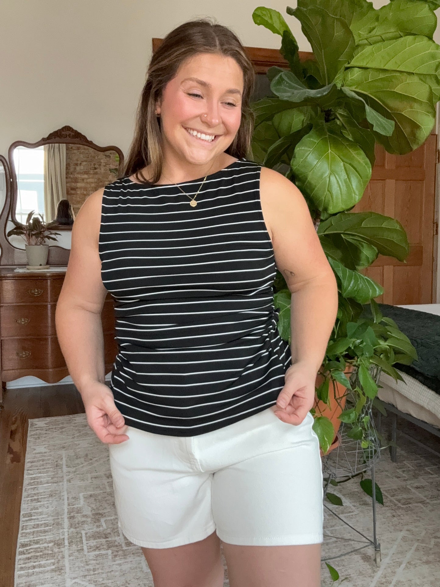Boat Neck Tank