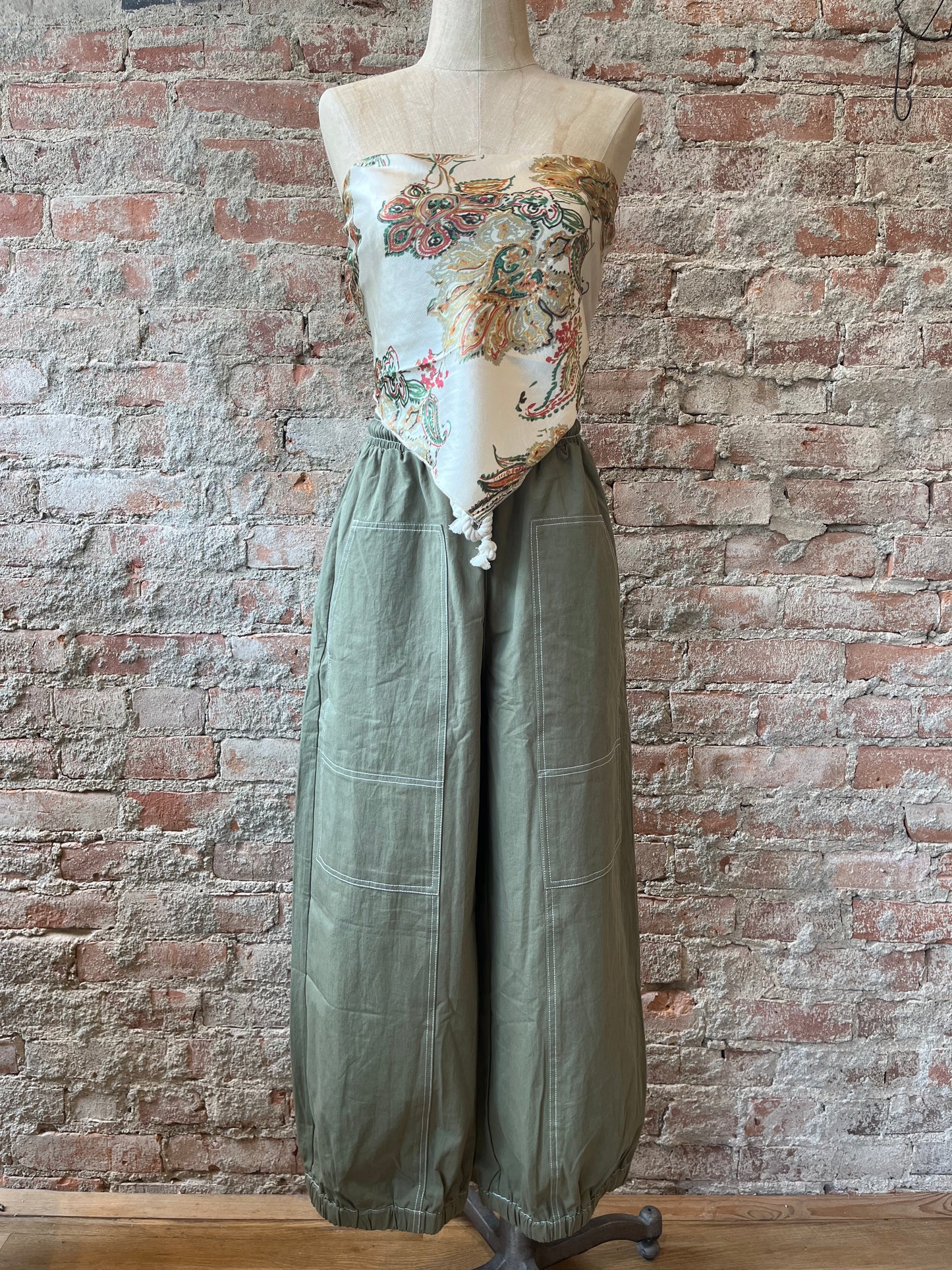 Balloon Cotton Joggers