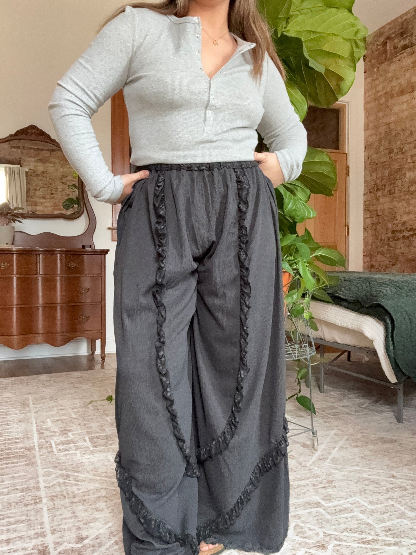 Ash Lace Ruffle Pants