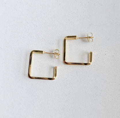 Luxe Gold Kamora Hoops