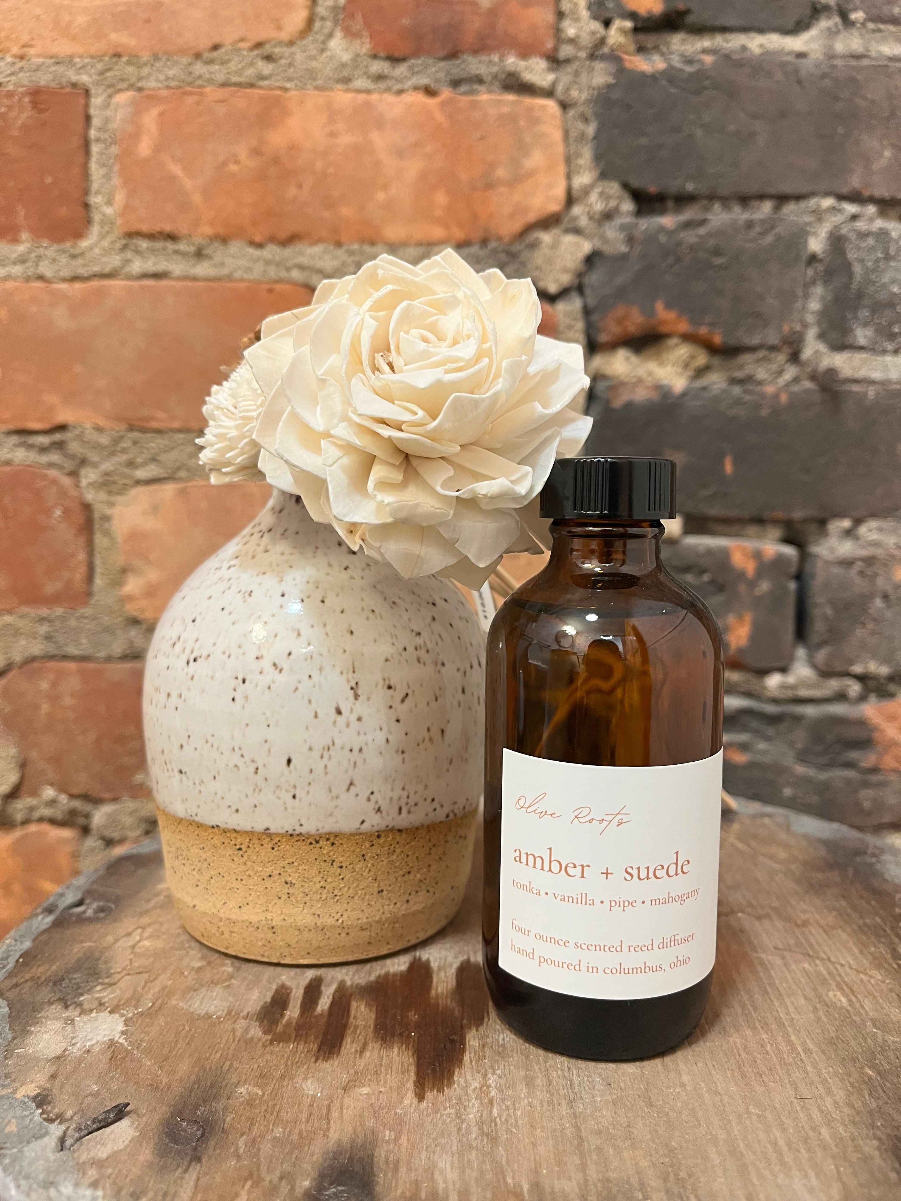 Amber + Suede Reed Diffuser – The Poppy Seed