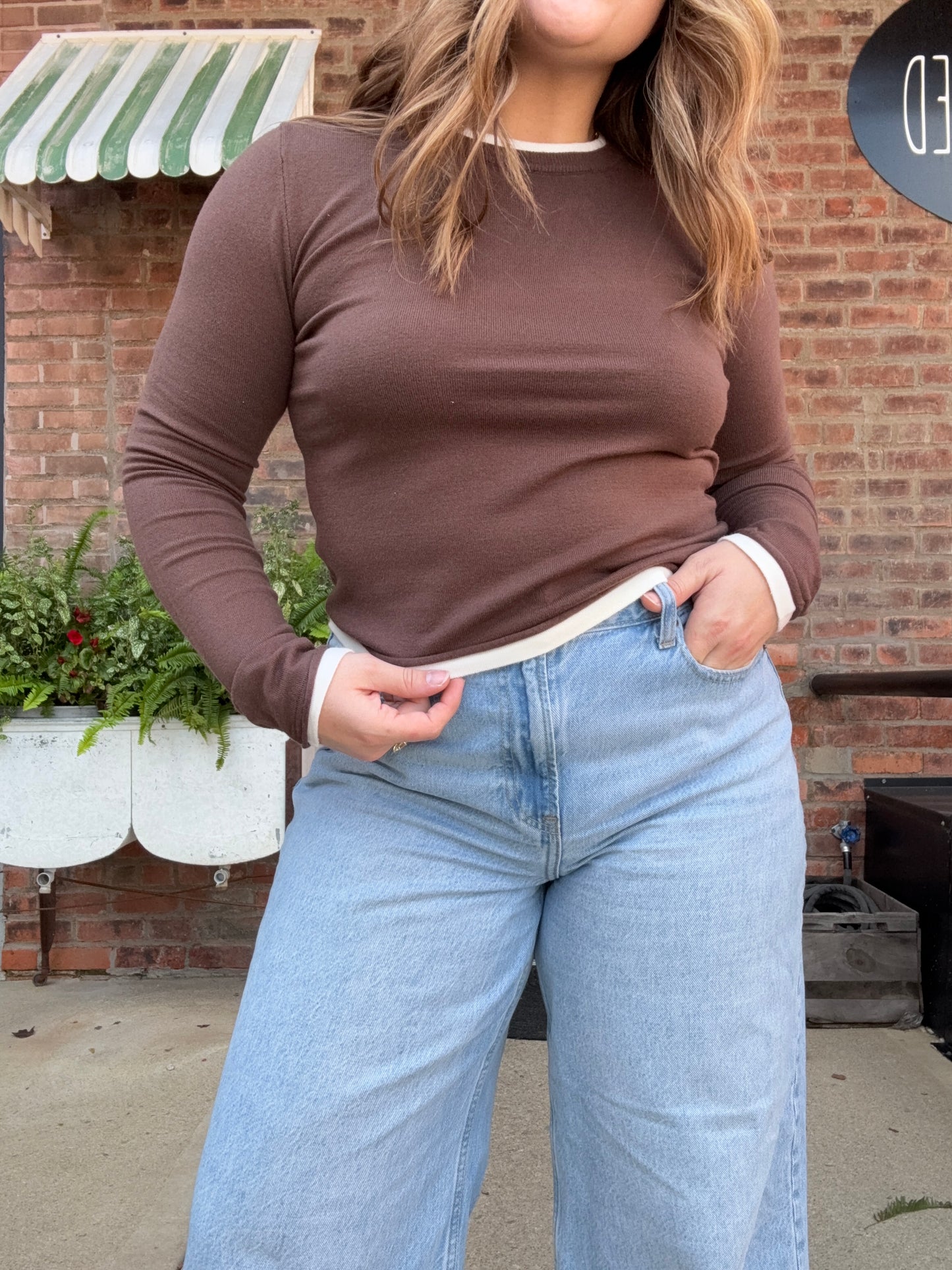 Trim Contrast Top