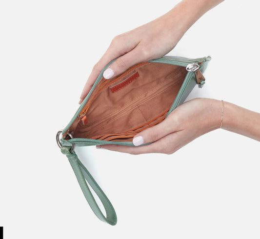 HOBO Vida Wristlet