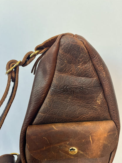 Finns Fickle Goods Sling Bag