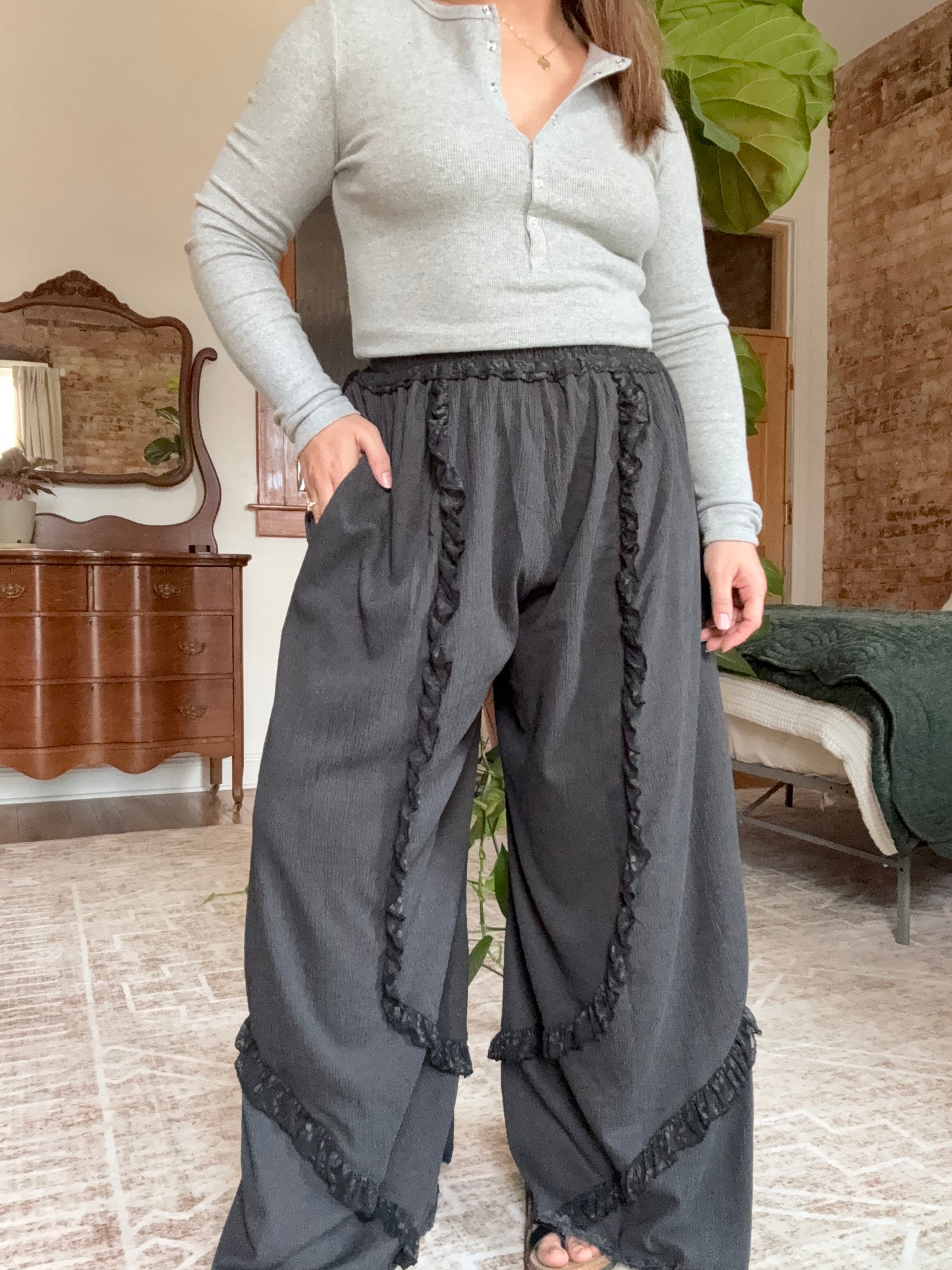 Ash Lace Ruffle Pants