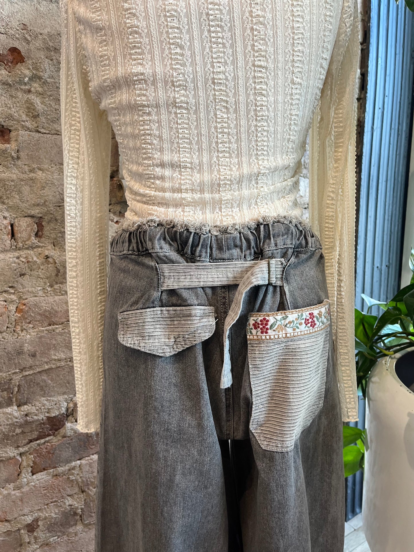 Pol Floral Trim Pants