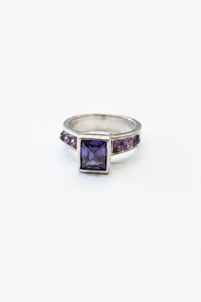 Tanzanite Gemstone Ring