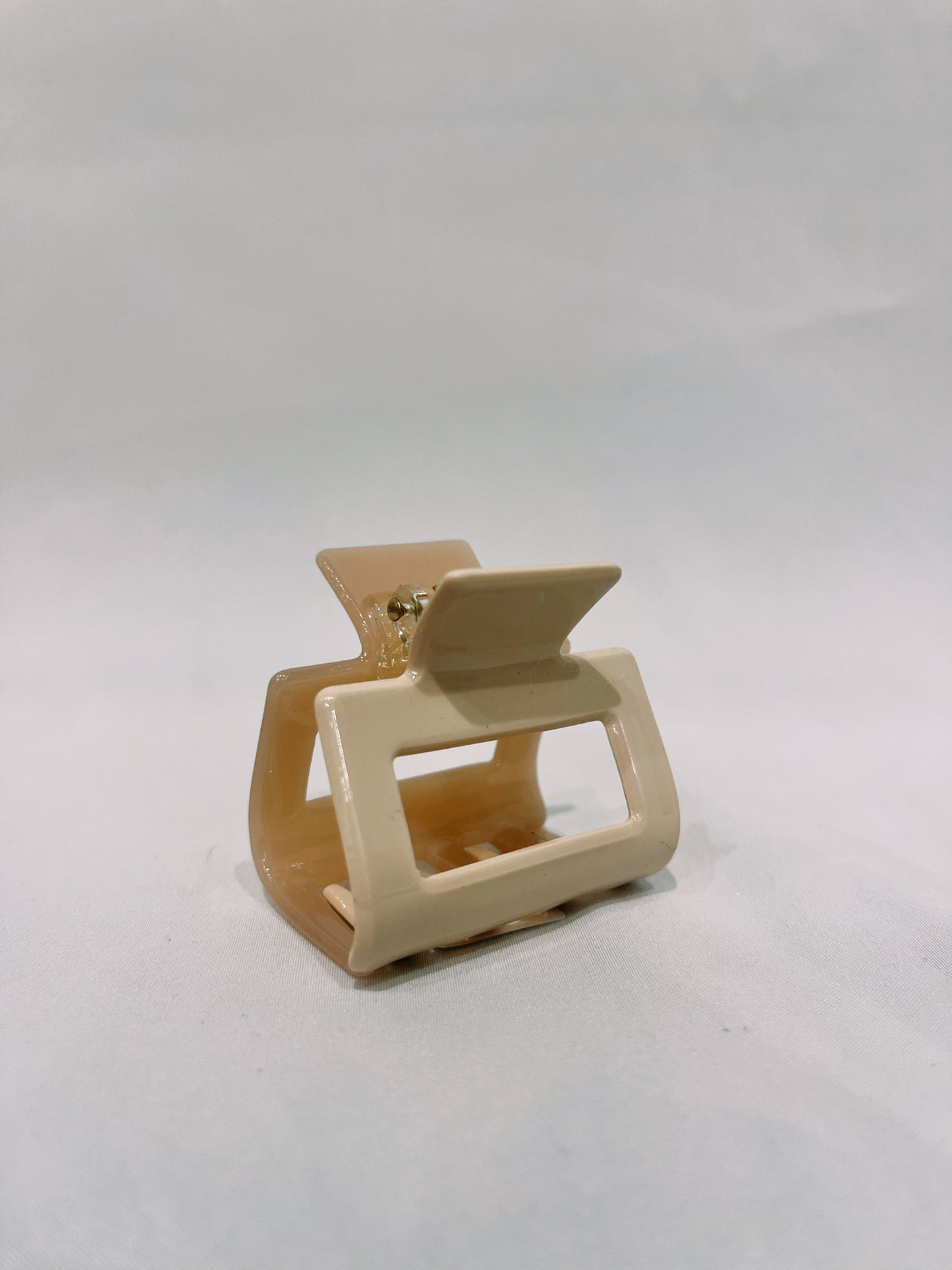 Contrast Square Mini Claw Clip